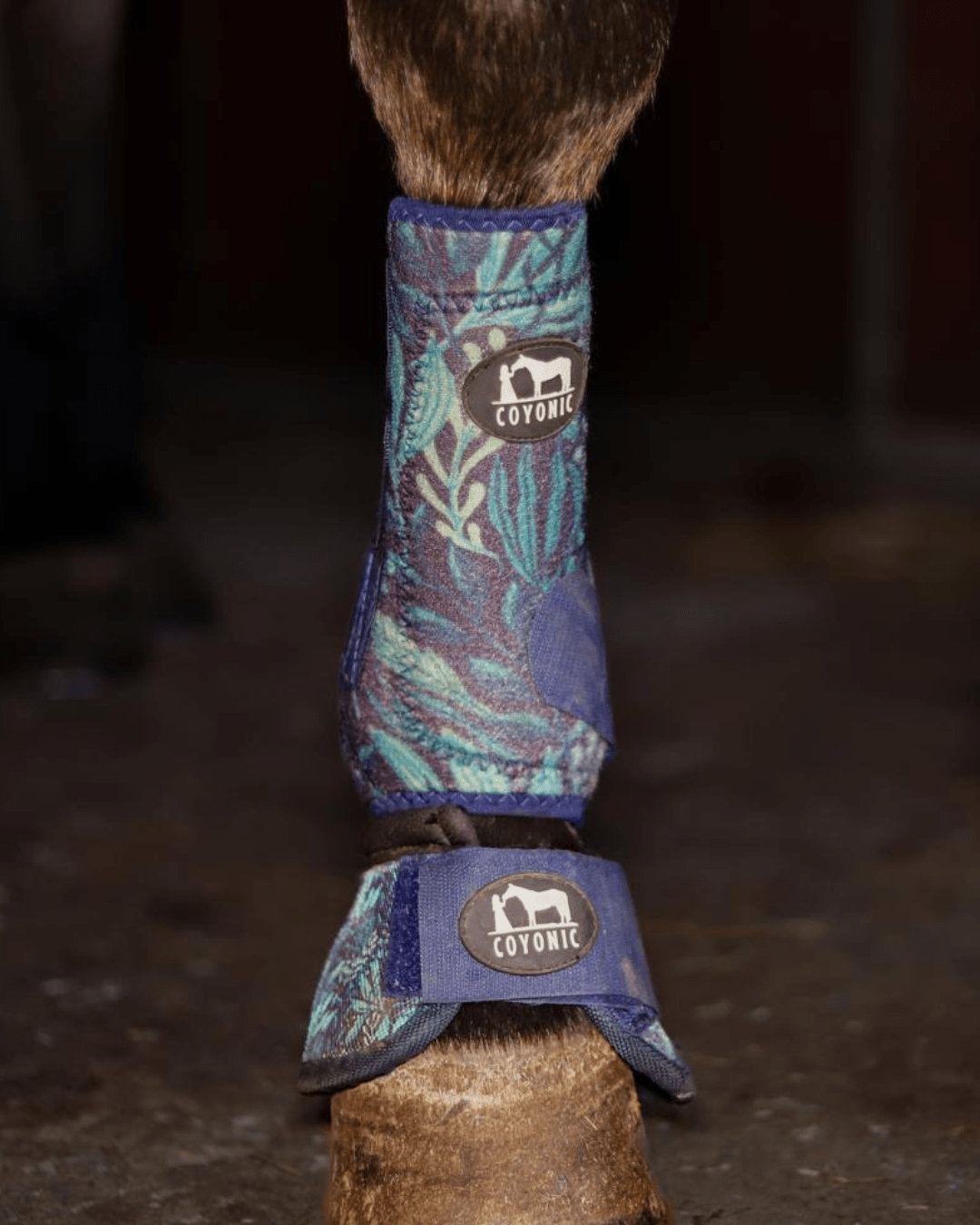 Guêtre cheval bleu motif forêt Cloches cheval bleu motif forest – protection sabot | Coyonic