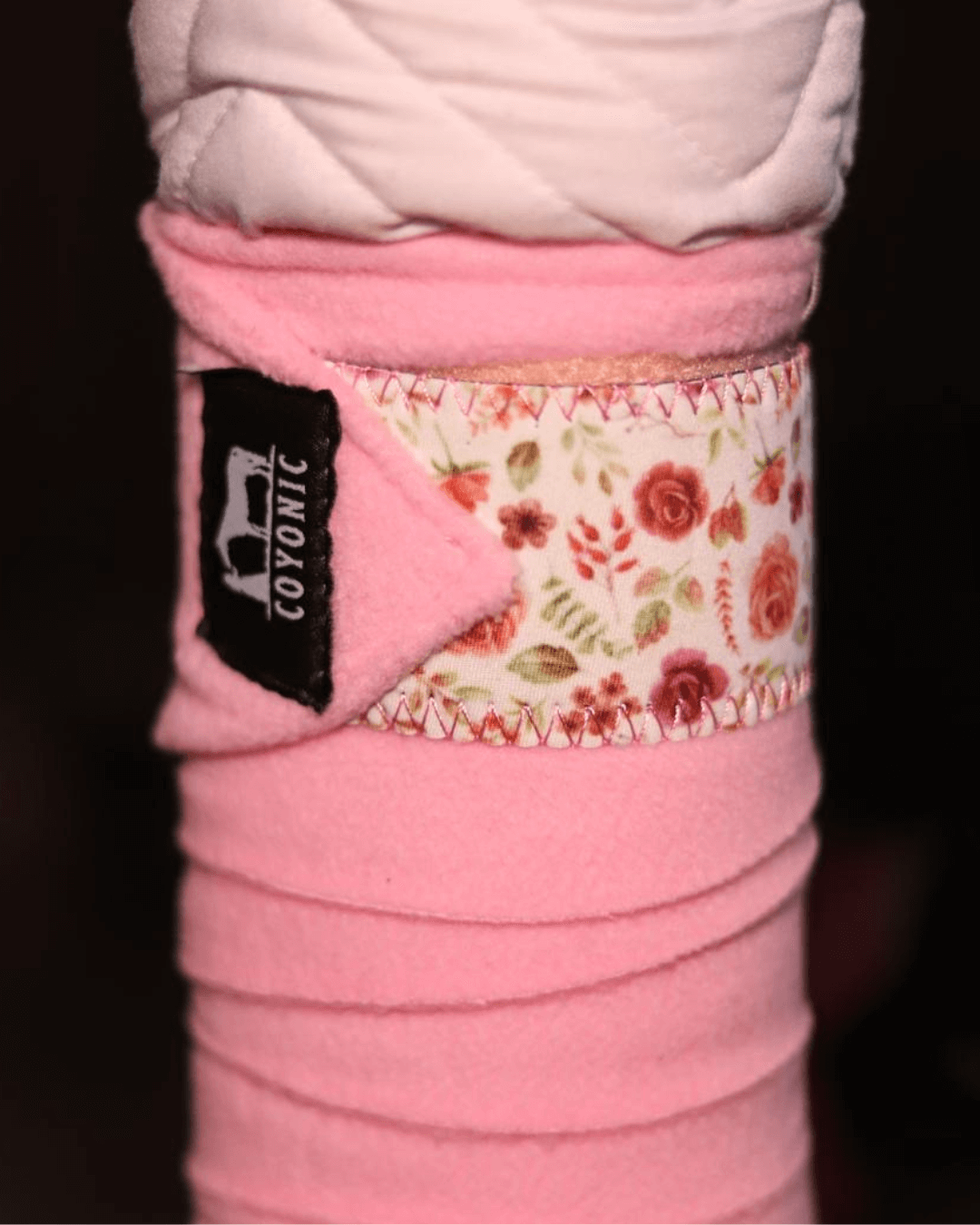 Bandes de polo roses motif fleuris